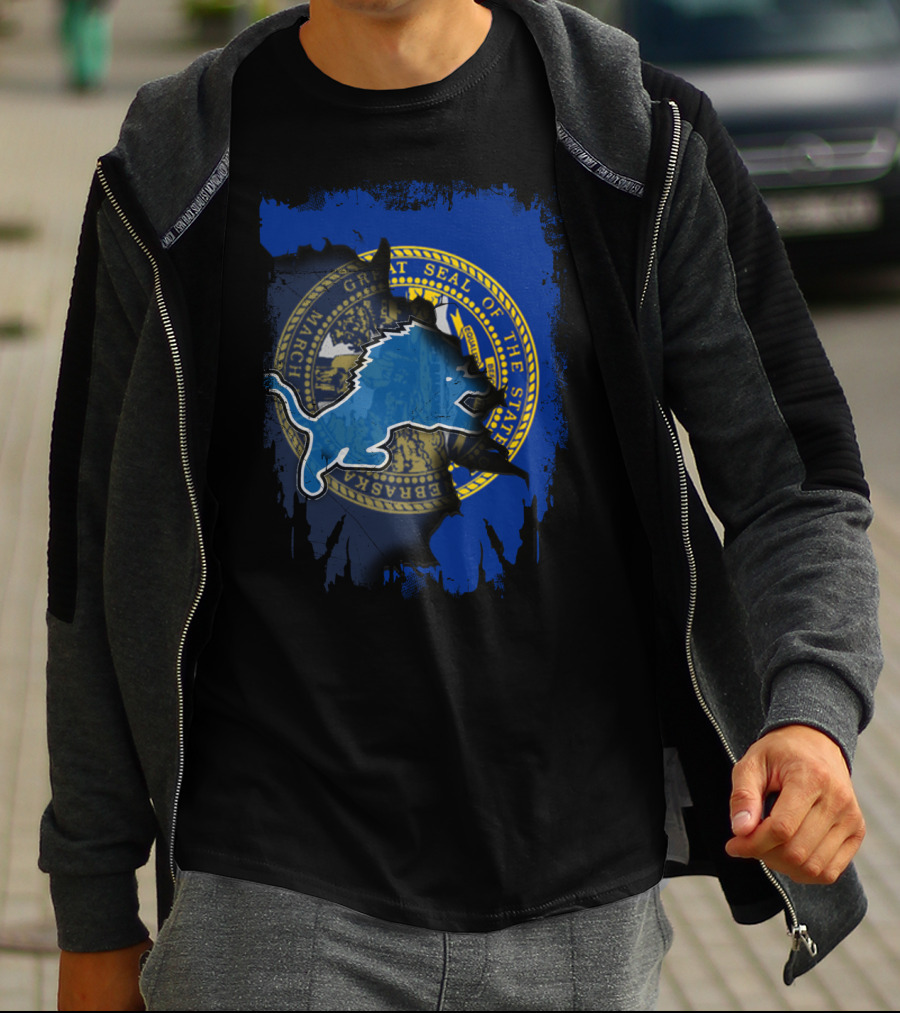 Great Seal Of Nebraska With Detroit Lions T-Shirt