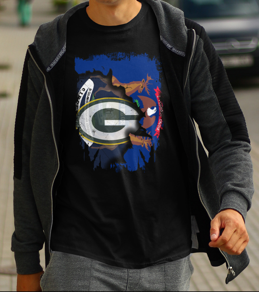 Michigan And Packers Unity With Iconic Symbol Integration T-Shirt