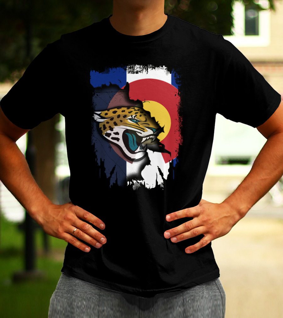 Colorado Flag With Jaguars Roaring Spirit T-Shirt