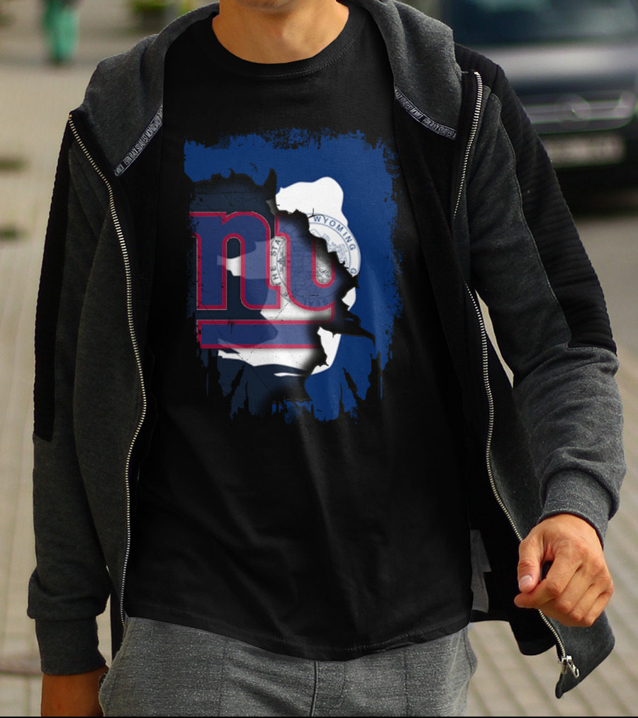 Wyoming Giants Together With State Silhouette And Flag Colors T-Shirt