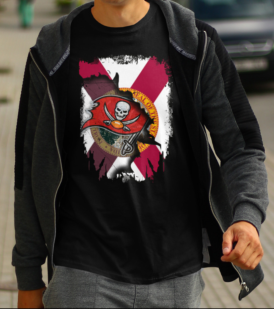 Florida State Flag With Tampa Bay Buccaneers Logo Fusion T-Shirt