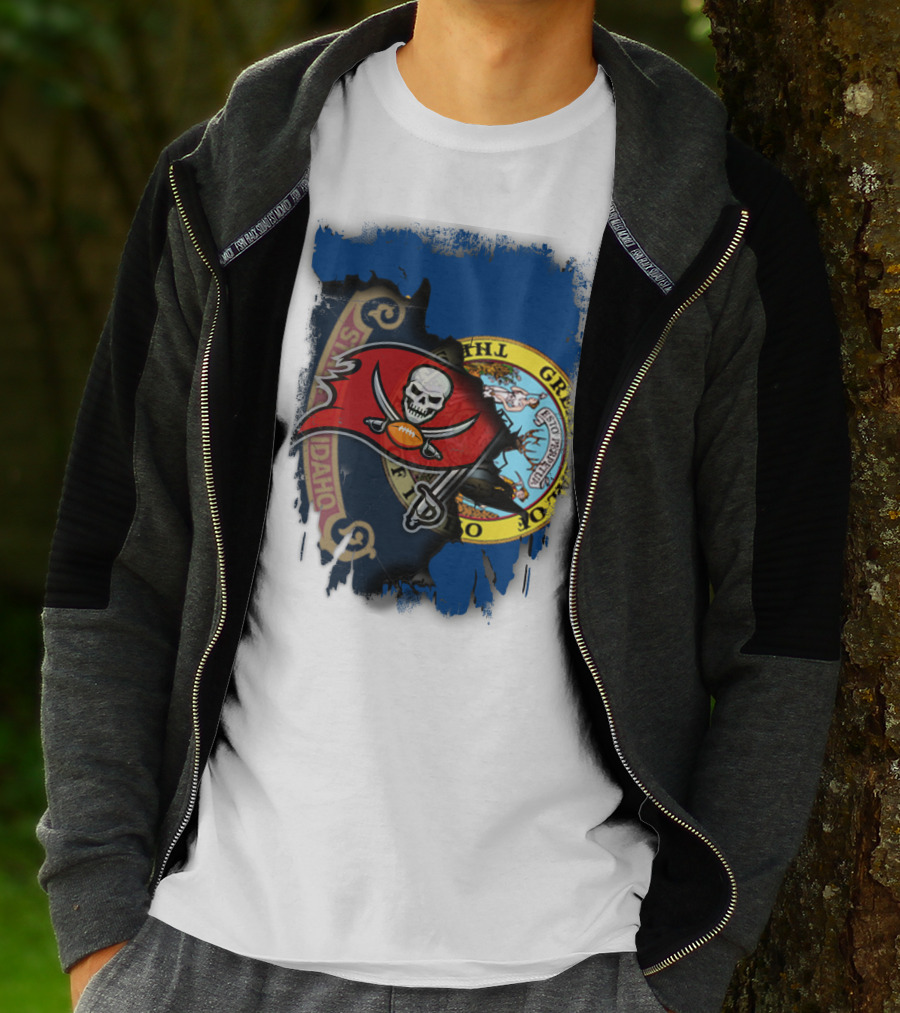 Idaho State Meets Buccaneers Flag Fusion T-Shirt