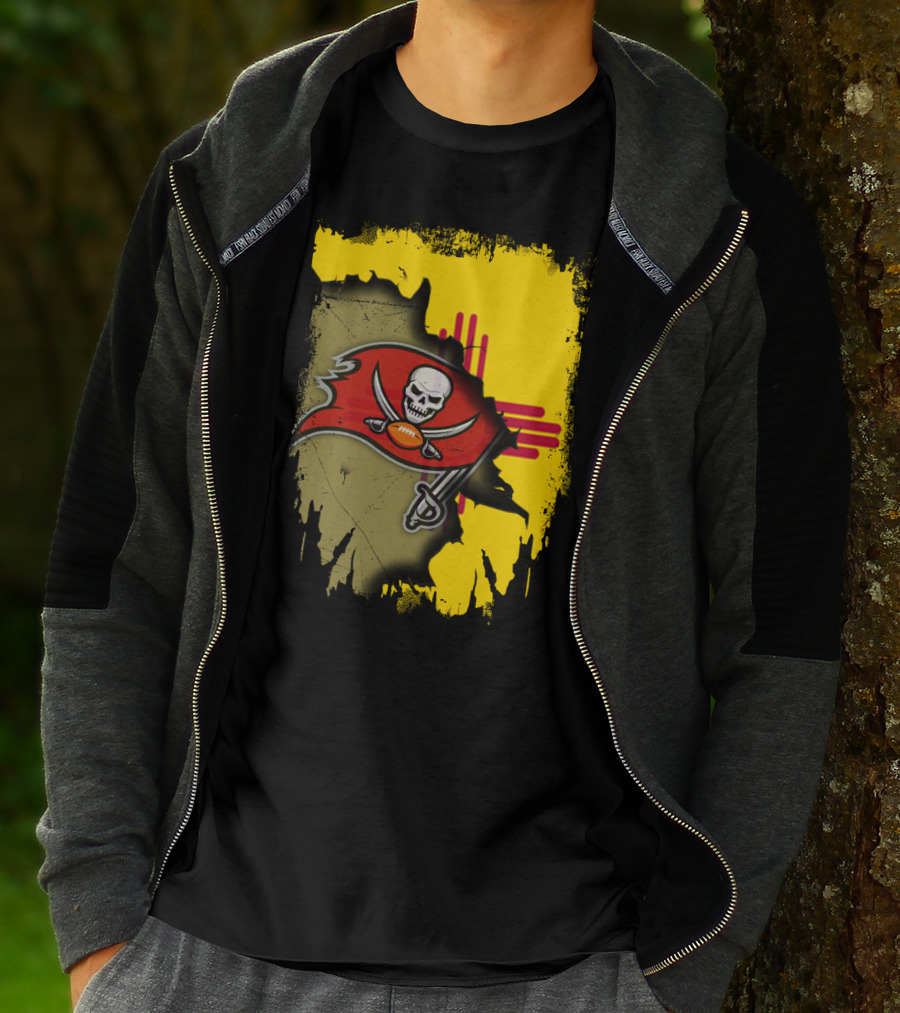 Together New Mexico With Buccaneers Logo And Flag Background T-Shirt
