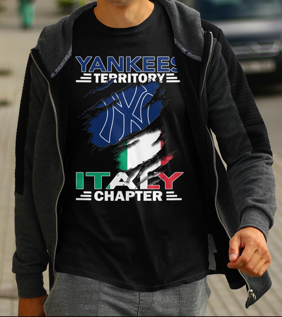 YANKEES TERRITORY ITALY CHAPTER NY LOGO ITALIAN FLAG T-Shirt