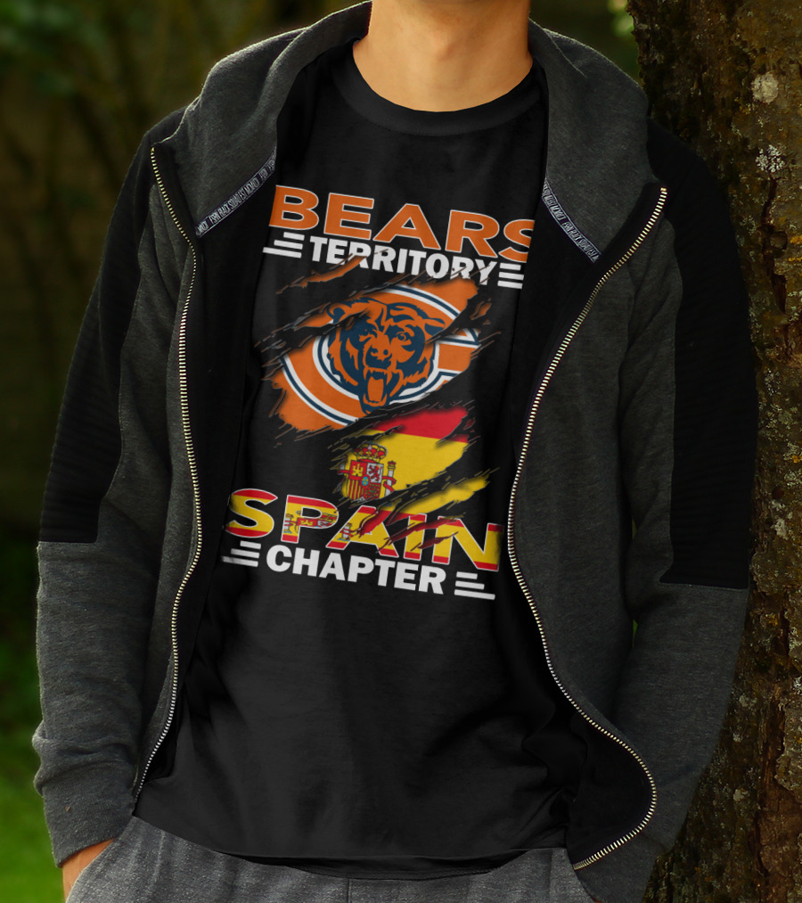Bears Territory Spain Chapter Chicago Bears Flag T-Shirt