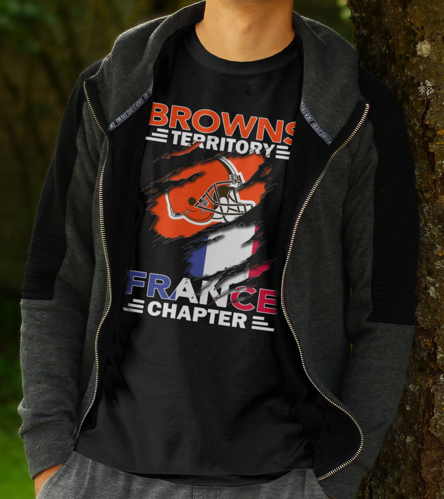 Browns Territory France Chapter Helmet And Flag T-Shirt