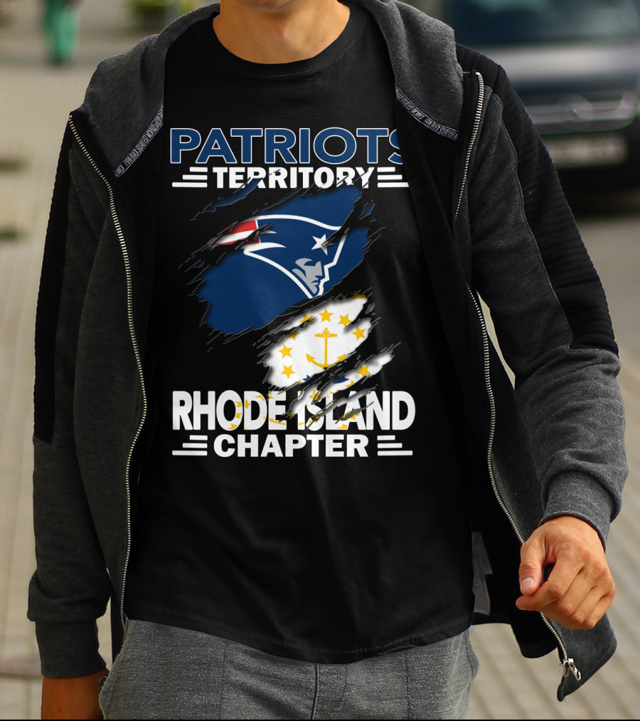 Patriots Territory Rhode Island Chapter Patriots Logo And Rhode Island Flag Elements T-Shirt