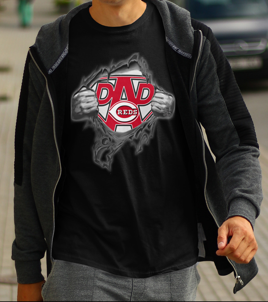 Cincinnati Reds Super Dad Logo Busting Through T-Shirt