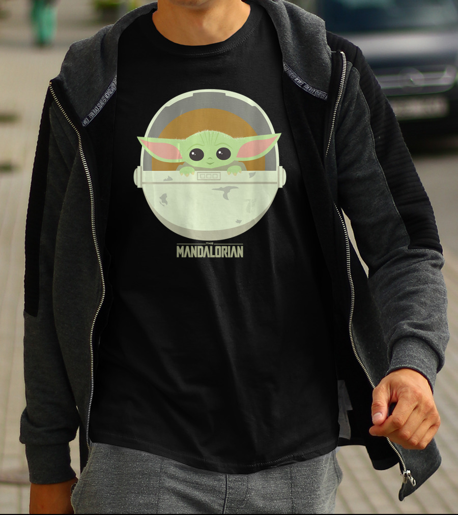 Star Wars The Mandalorian The Child Bassinet Helmet T-Shirt