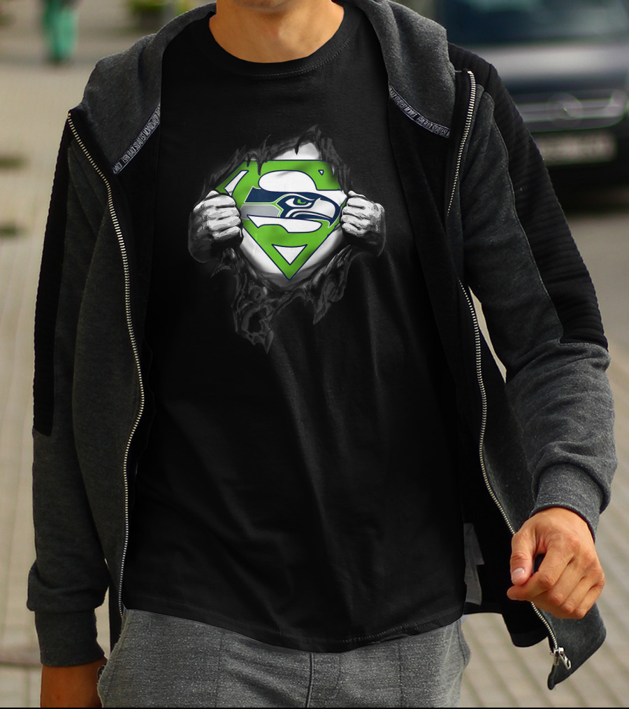 Merry Christmas Seattle Seahawk Superhero Football Team T-Shirt