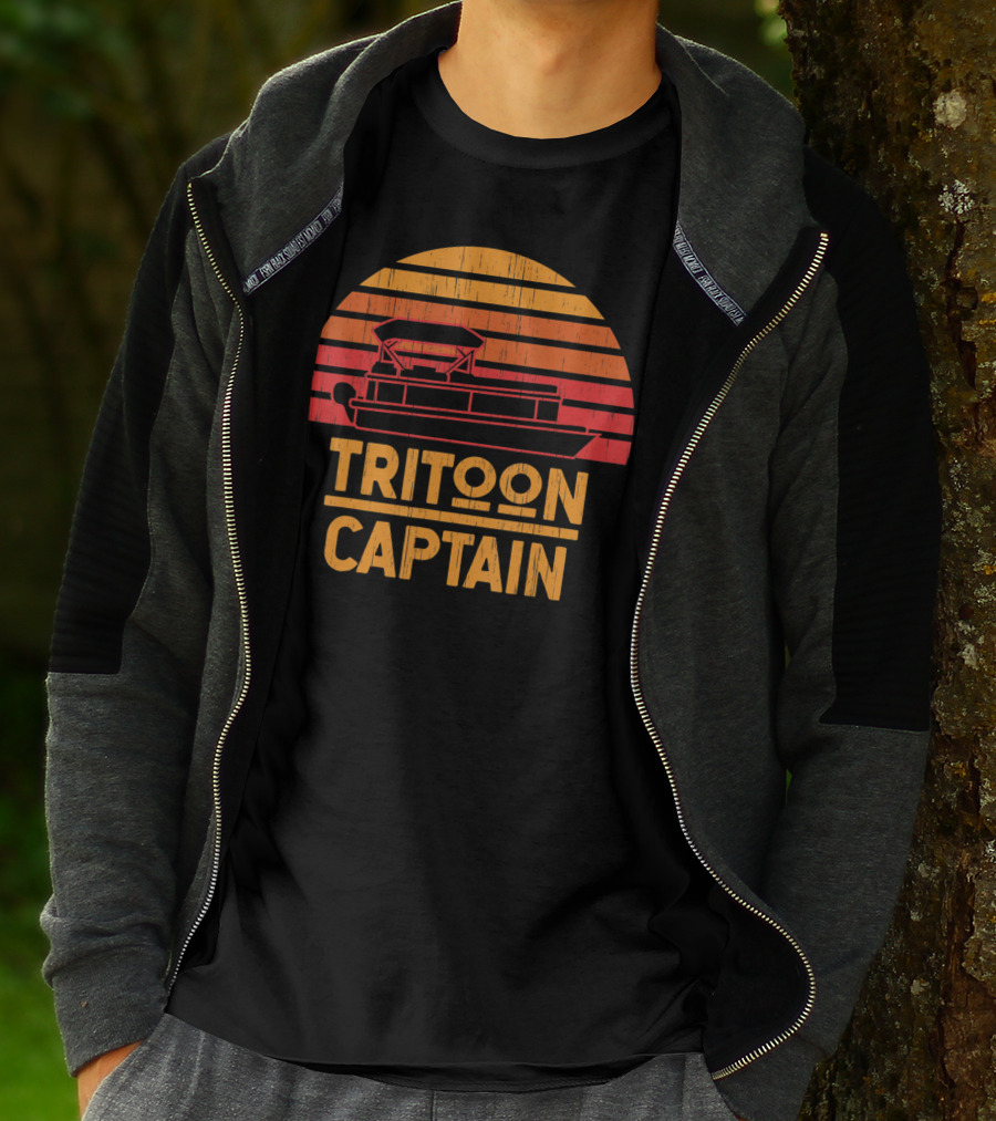 Tritoon Captain Vintage Sunset Boating Pontoon T-Shirt