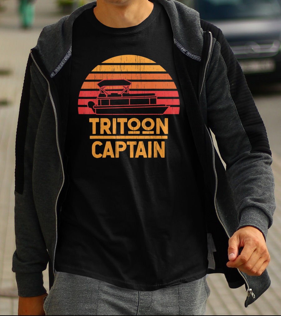 Tritoon Captain Vintage Sunset Boating Pontoon T-Shirt