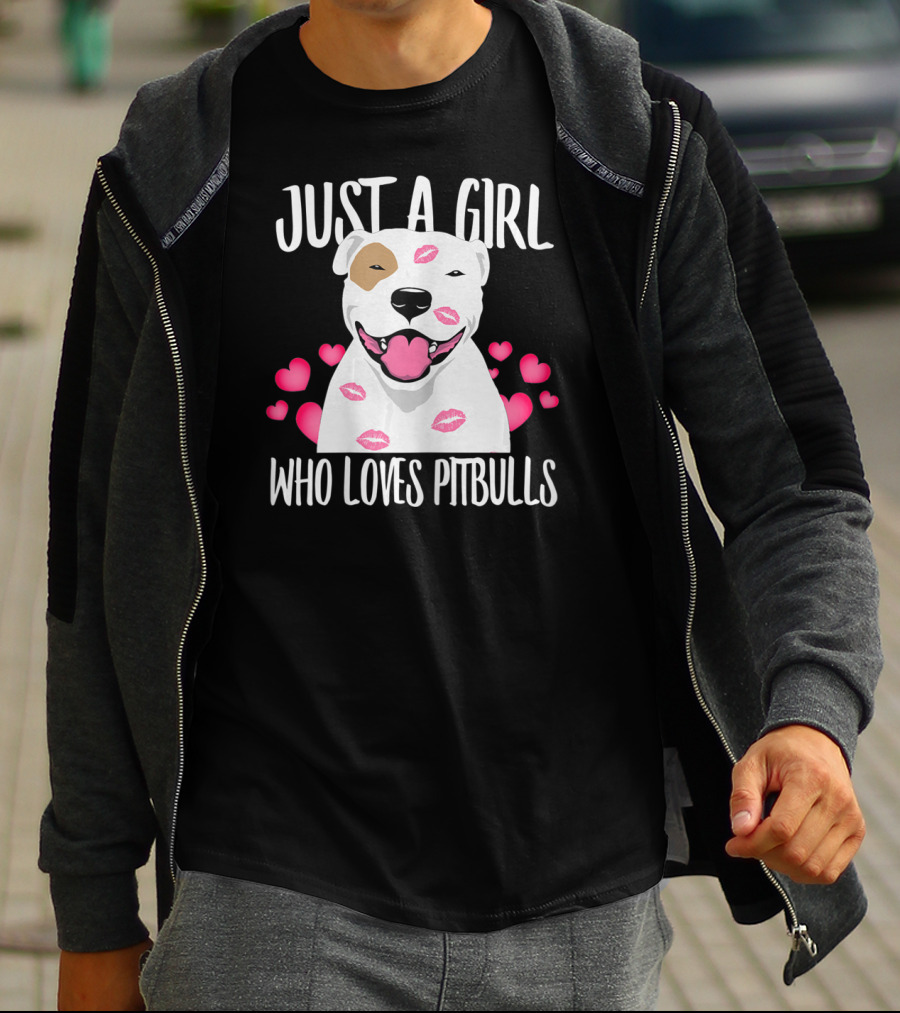 Just A Girl Who Loves Pitbulls With Heart And Kiss Motif T-Shirt