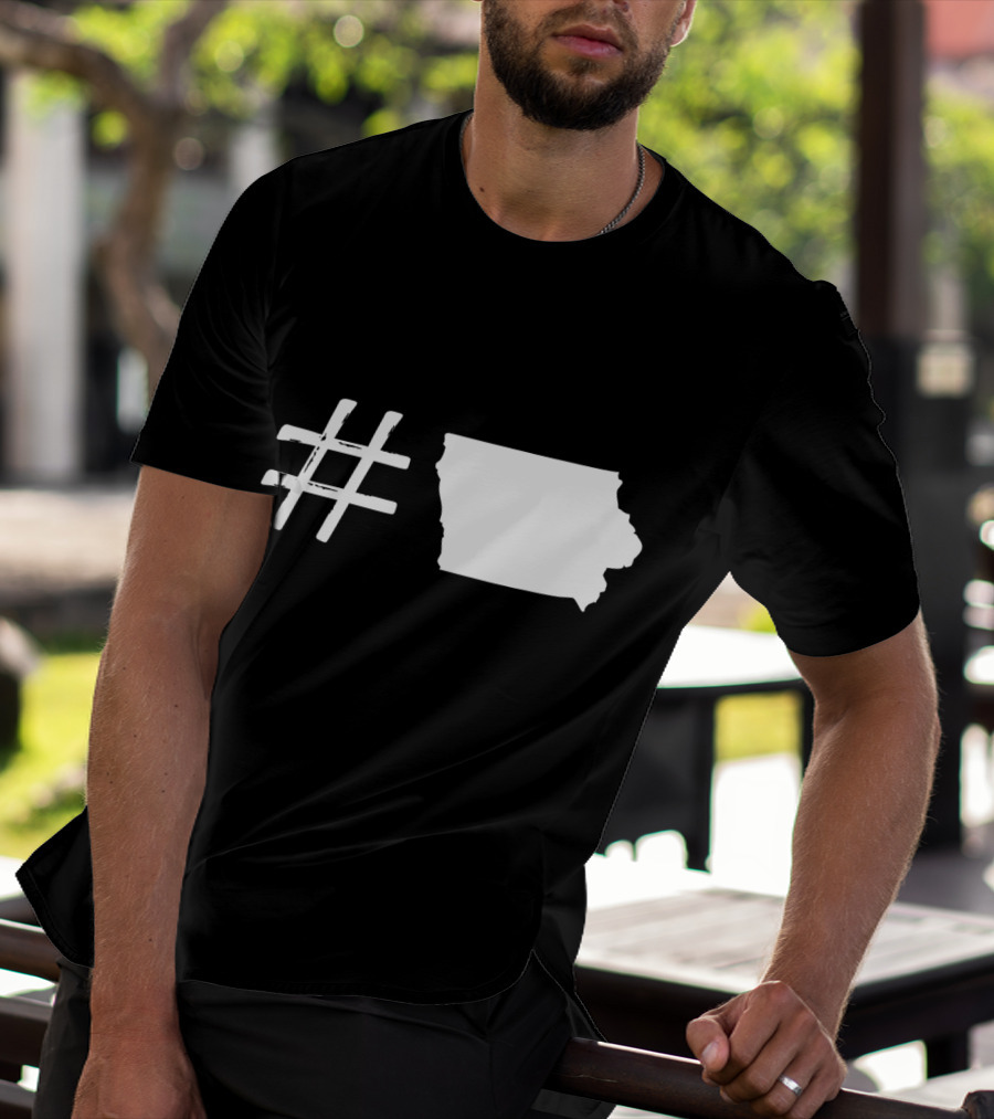 Iowa IA USA Flag Holiday Traveling T-Shirt