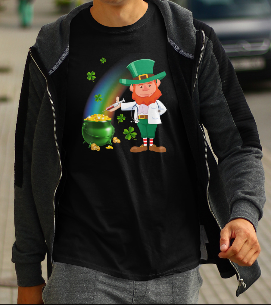 Leprechaun With Stethoscope And Syringe By Pot Of Gold And Rainbow T-Shirt