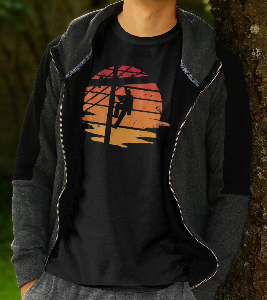 Vintage Distressed Sunset Lineman Electricians T-Shirt