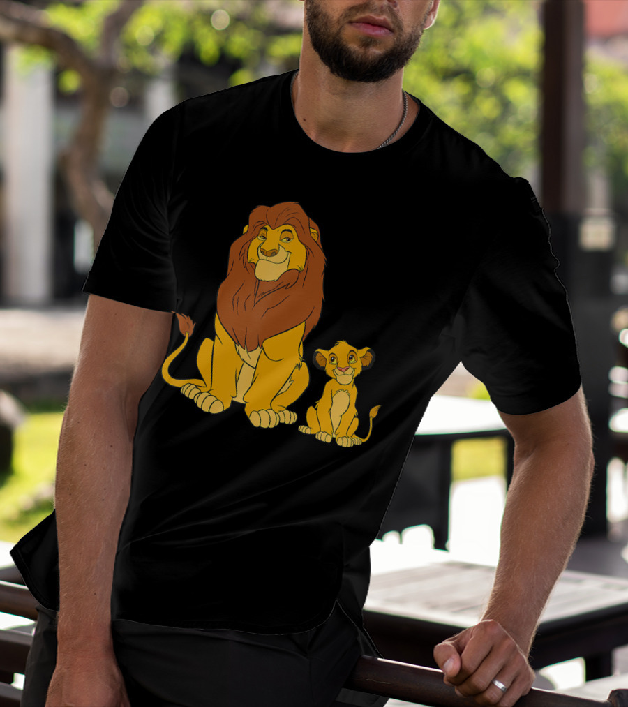 Disney The Lion King Mufasa And Young Simba Sitting Together T-Shirt