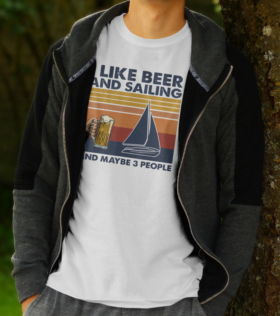 I Like Beer And Sailing With Maybe 3 People Retro Sailboat And Beer Mug T-Shirt
