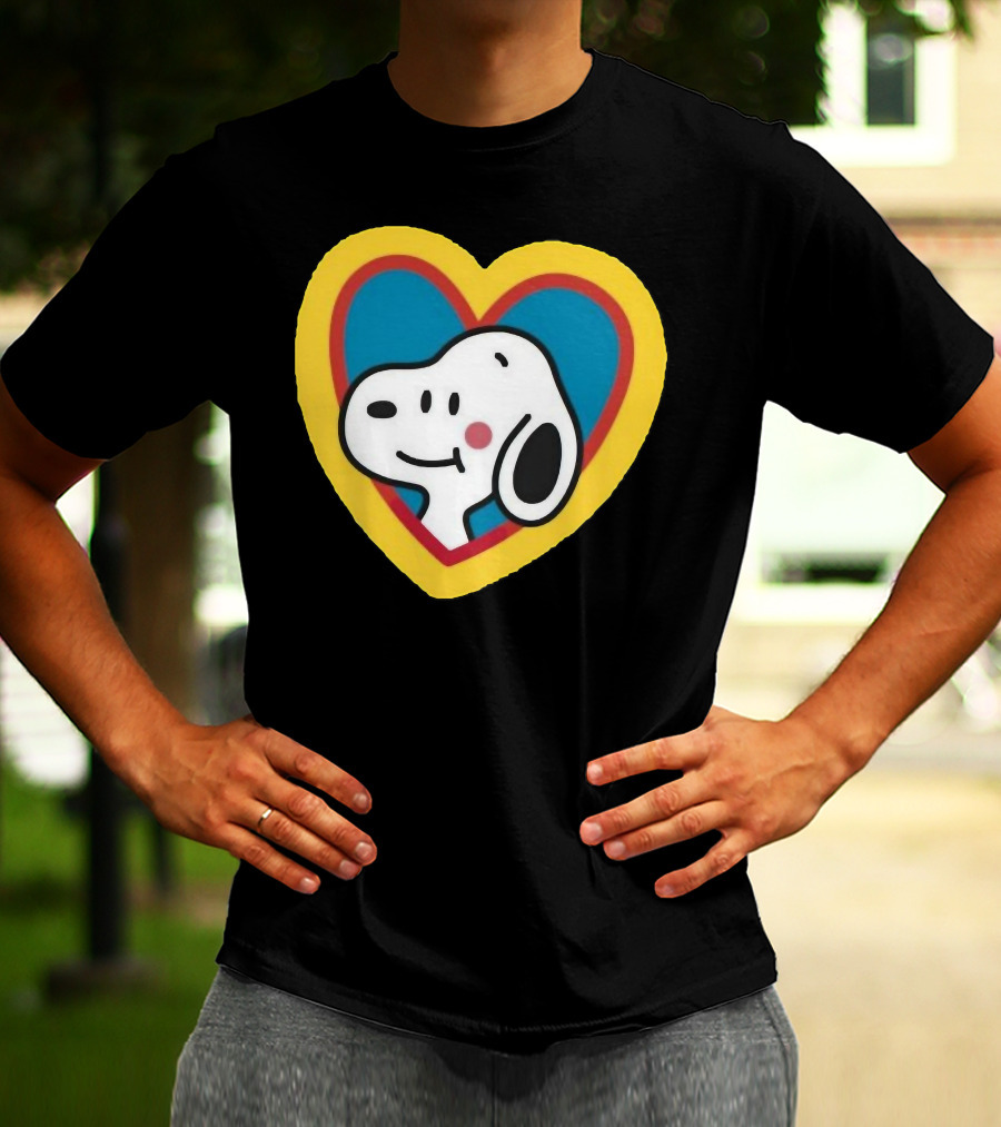 Snoopy Heart Love Peanuts Cartoon T-Shirt