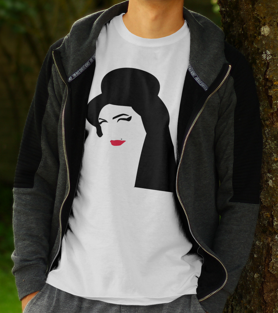 Amy Winehouse Iconic T-Shirt