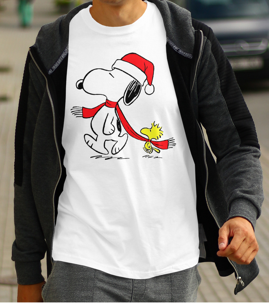 Snoopy Woodstock Charlie Brown Christmas Santa Hat Natalan T-Shirt