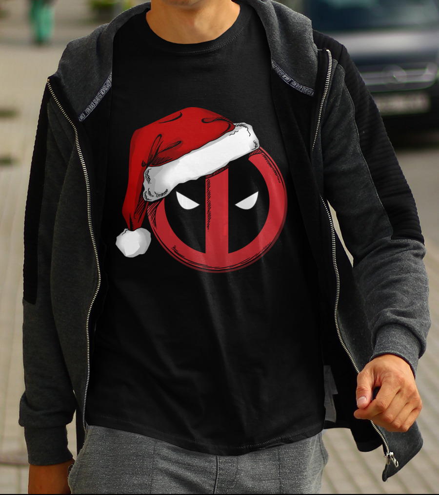 Marvel Deadpool Santa Hat T-Shirt