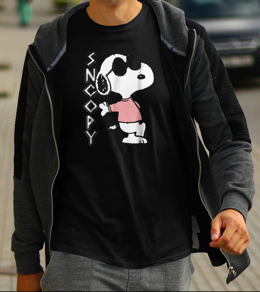 Snoopy In Pink Shirt Cool Peanuts Vibe T-Shirt