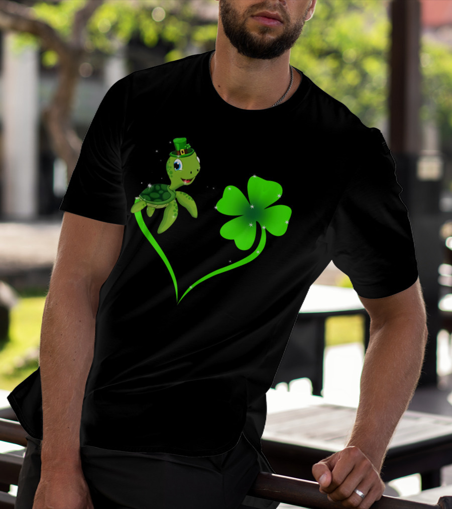 Happy St Patrick's Day Shamrock Turtle With Leprechaun Hat And Green Heart T-Shirt