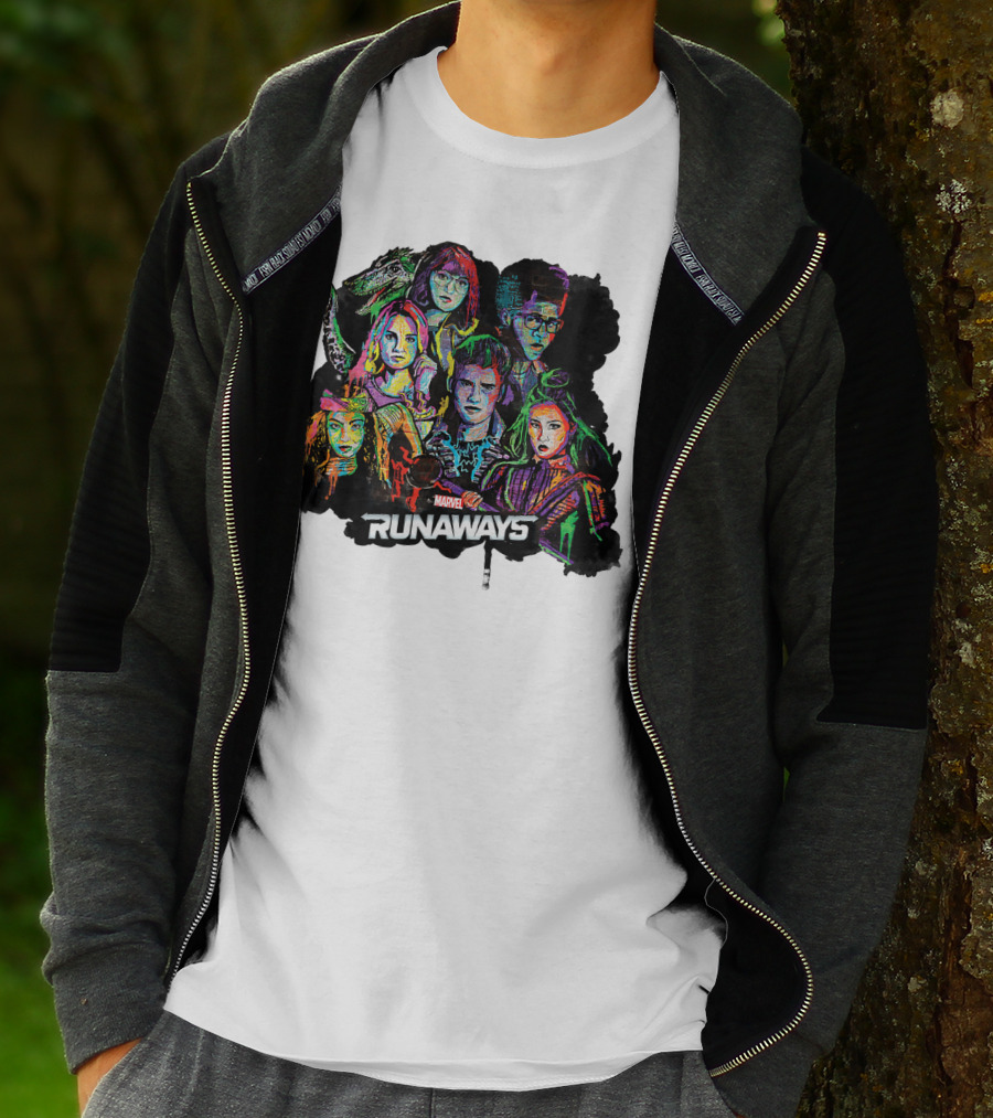 Marvel Runaways Vibrant Character Portraits Group Shot T-Shirt