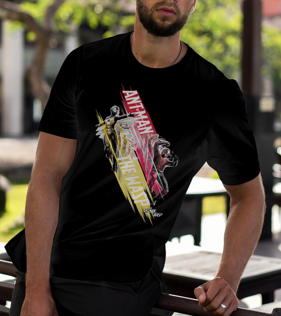 Ant-Man And The Wasp Marvel Official Artwork Dynamic Motion T-Shirt