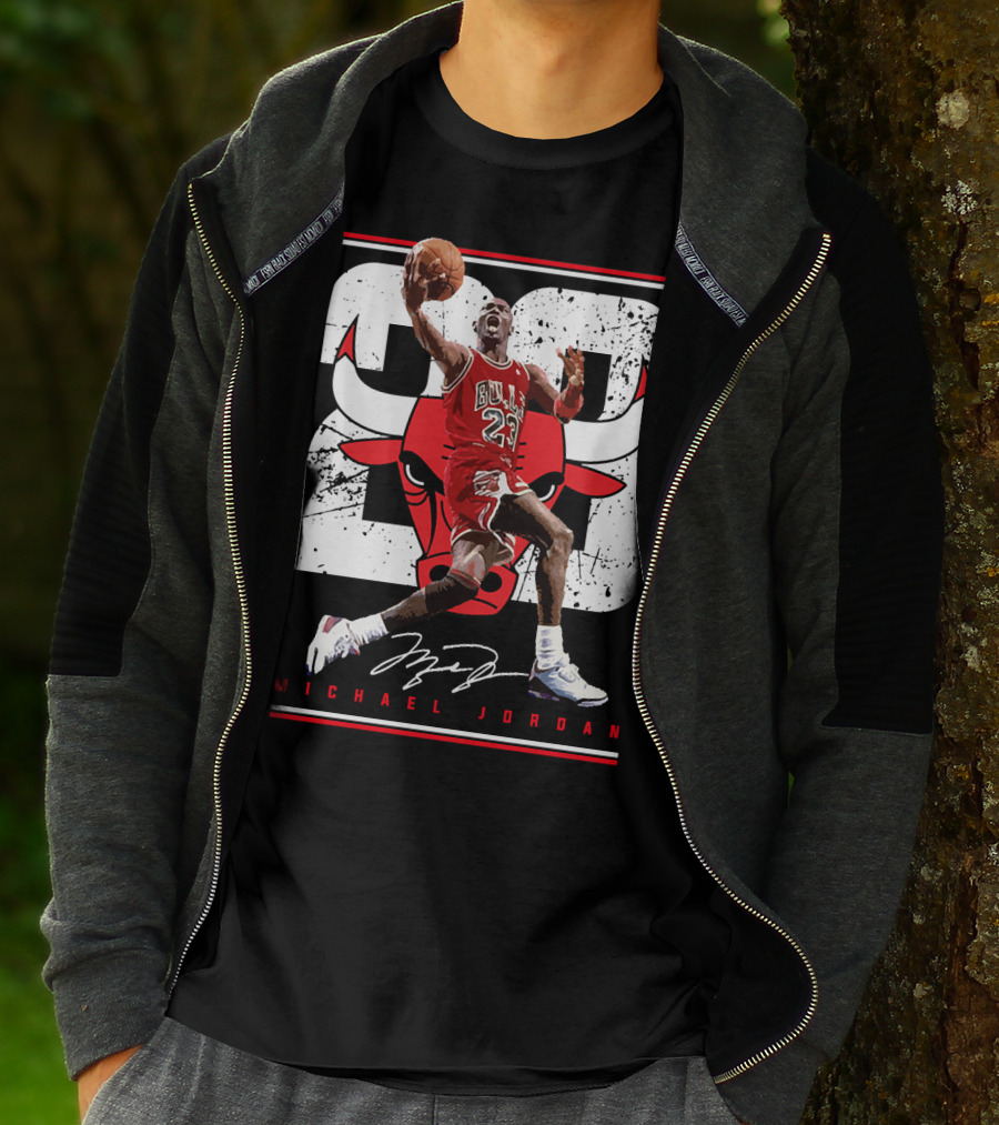 Michael Jordan Bulls 23 Iconic Dunk Signature T-Shirt