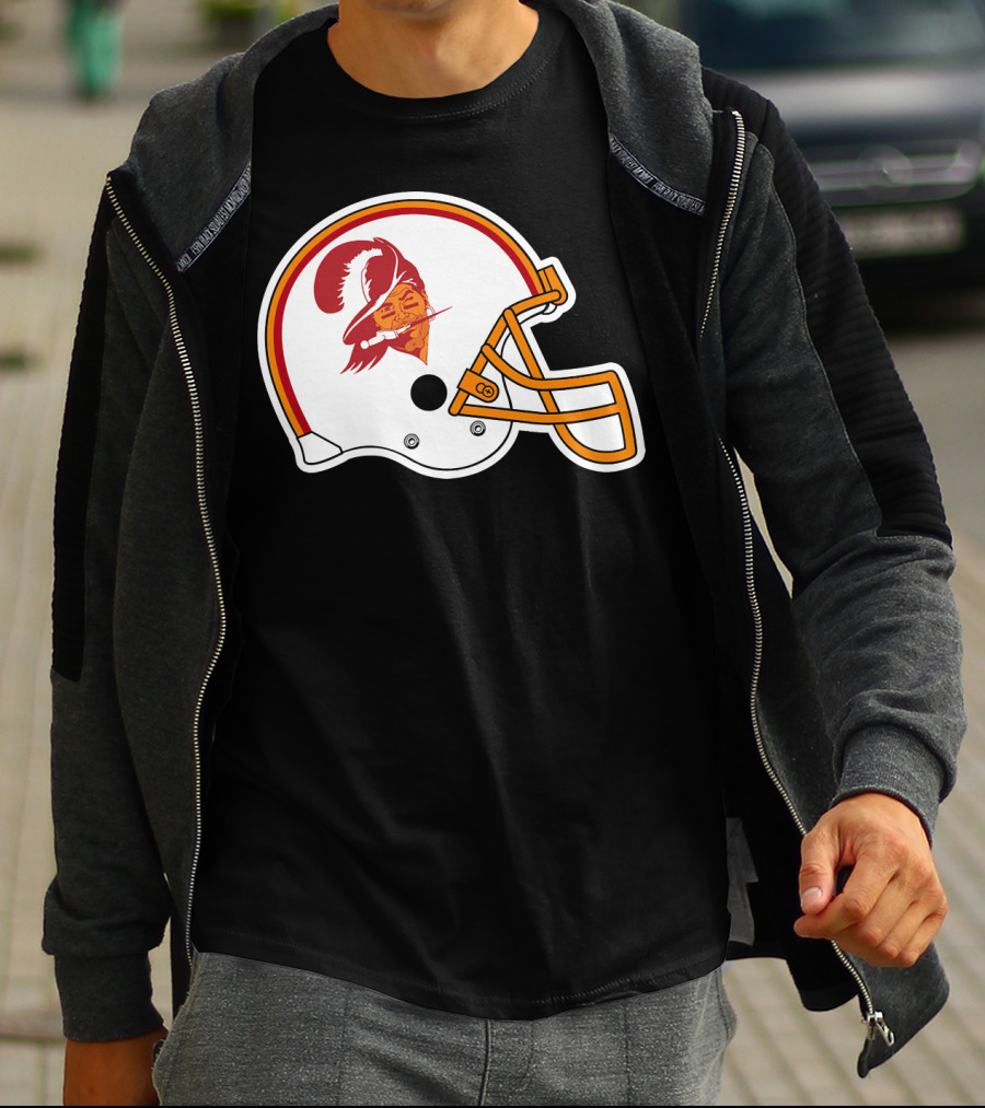 Brady Tompa Bay Buccaneers NFL Retro Helmet T-Shirt