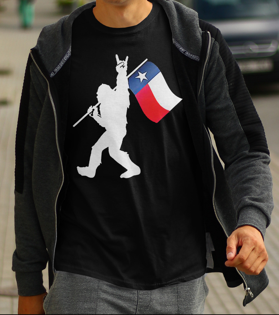 Bigfoot Holding Texas Flag Rock And Roll Salute T-Shirt