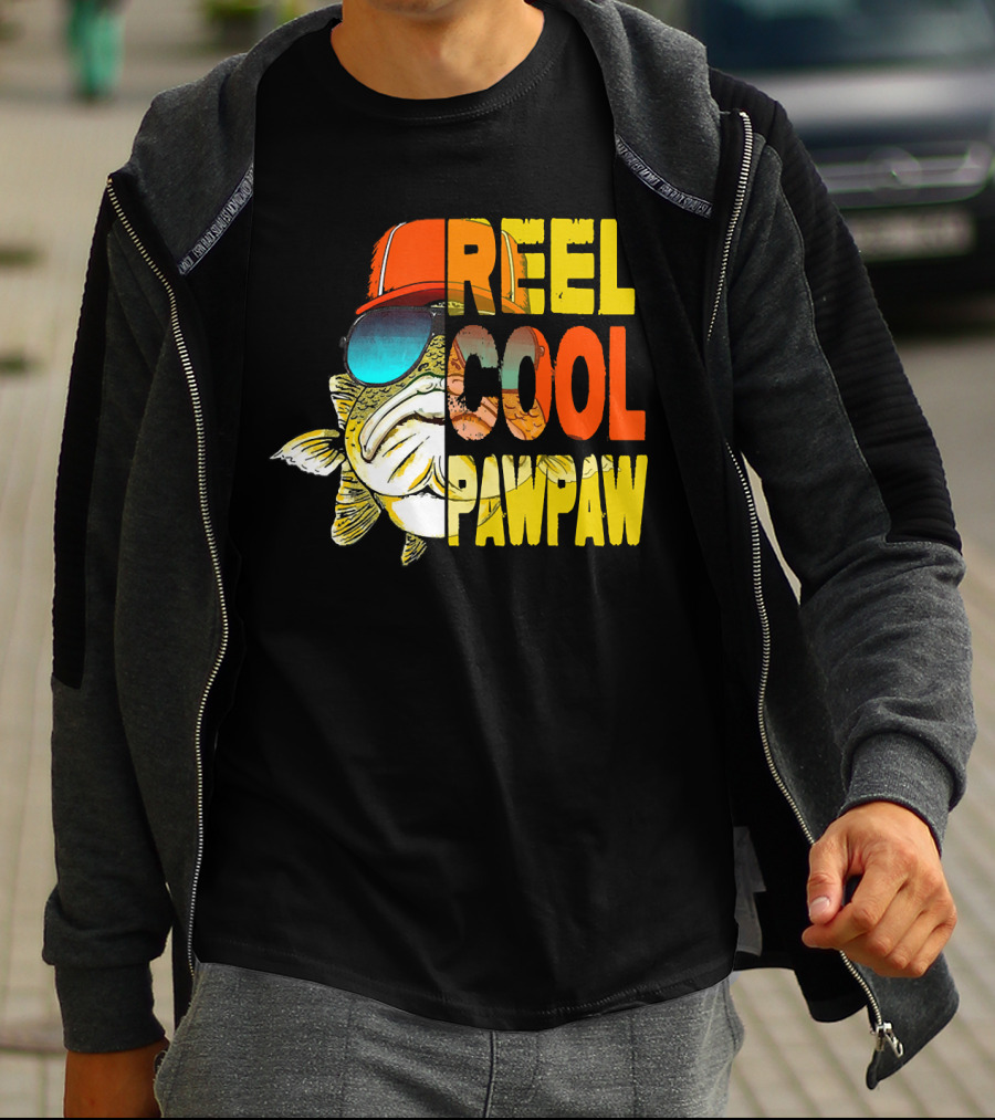 REEL COOL PAWPAW Fathers Day Fishing 143 T-Shirt
