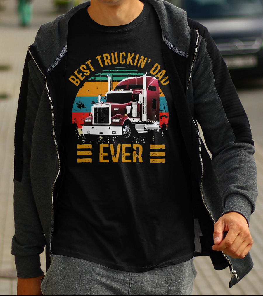 Best Truckin’ Dad Ever Vintage Striped Semi Truck T-Shirt