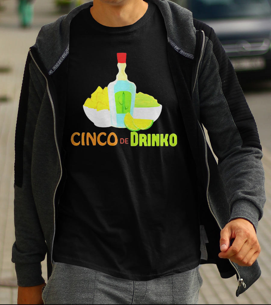Cinco De Drinko Cinco De Mayo Wine Lemon Cocktail Bottle Lime Chips T-Shirt