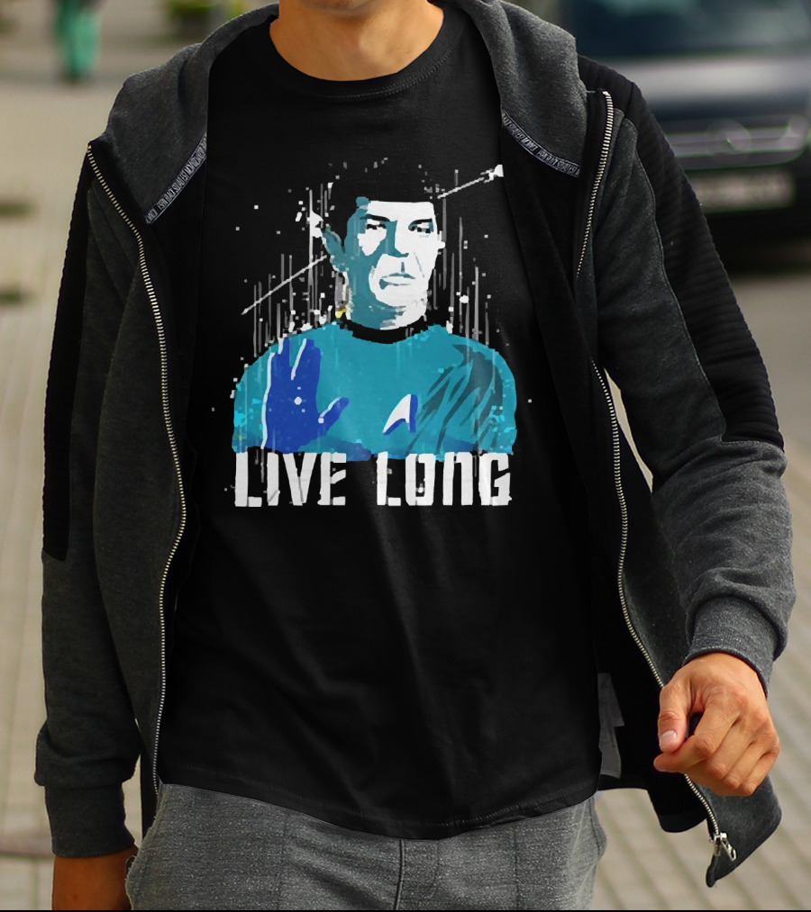 Star Trek Spock Live Long Vulcan Salute Iconic T-Shirt