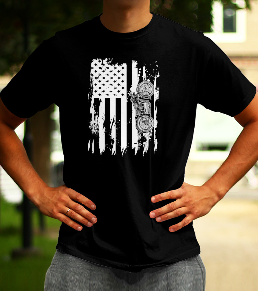 Vintage Retro Motorcycle With Grunge American Flag Background T-Shirt