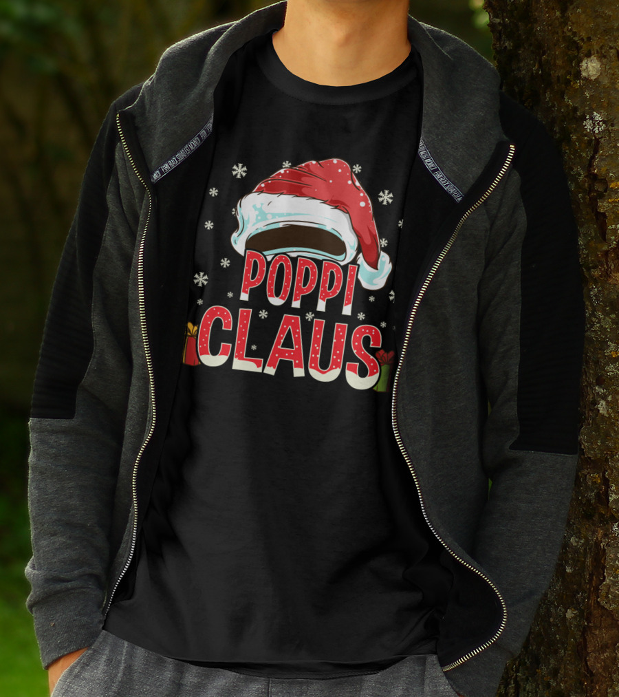 Poppi Claus Santa Hat Snowflakes Christmas Gifts T-Shirt