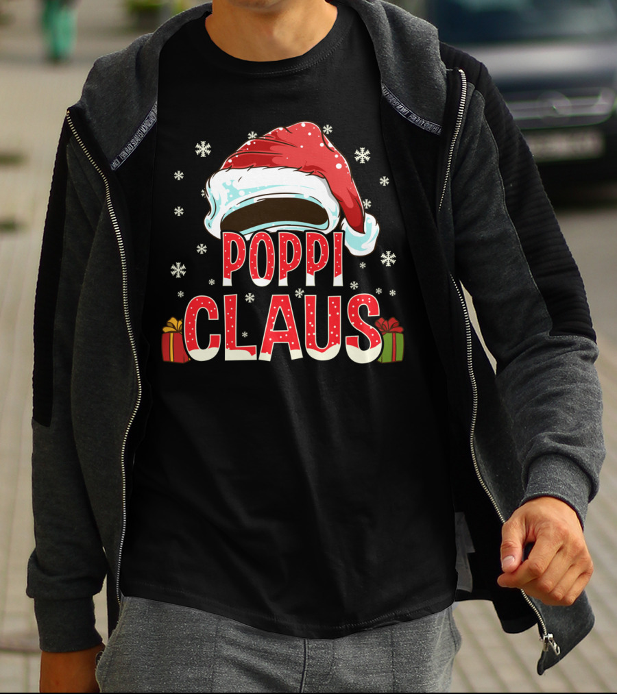 Poppi Claus Santa Hat Snowflakes Christmas Gifts T-Shirt