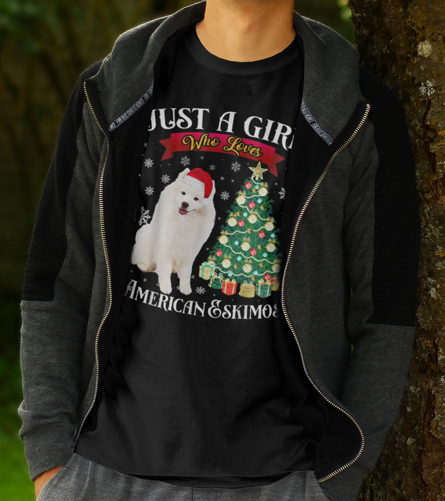 Just A Girl Who Loves American Eskimos Santa Hat Christmas Tree T-Shirt