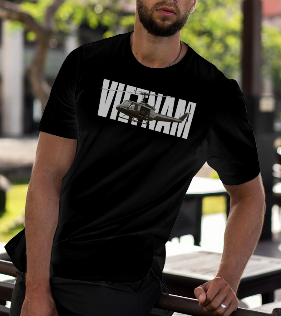 Vietnam UH-1 Huey Helicopter Vietnam Veterans T-Shirt
