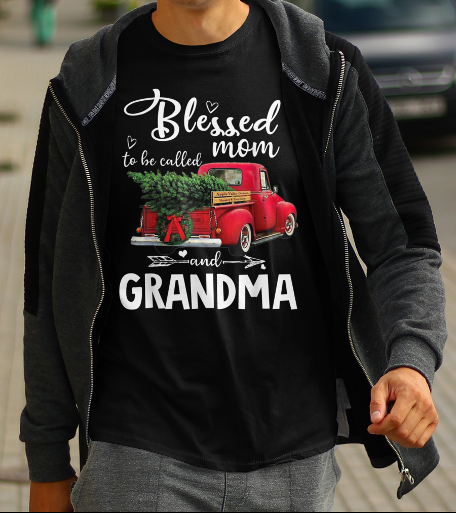 Blessed To Be Called Mom And Grandma Red Truck With Christmas Tree T-Shirt