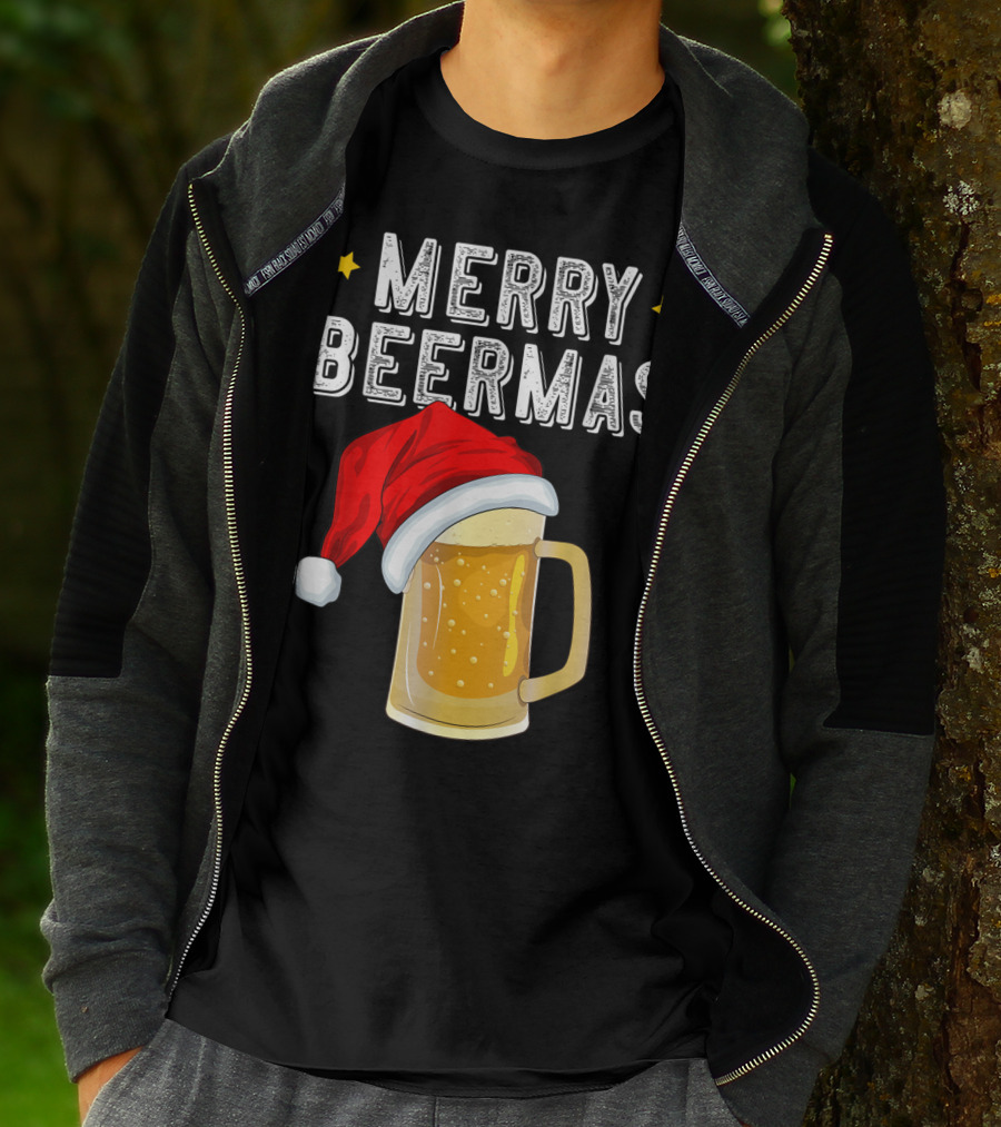Merry Beermas Christmas Beer Santa Hat Beer Mug T-Shirt