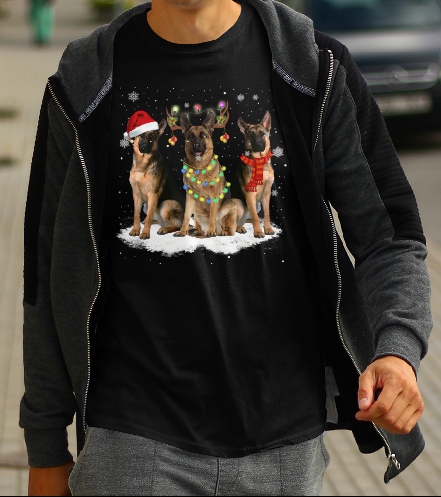 German Shepherds With Santa Hat And Christmas Decorations T-Shirt