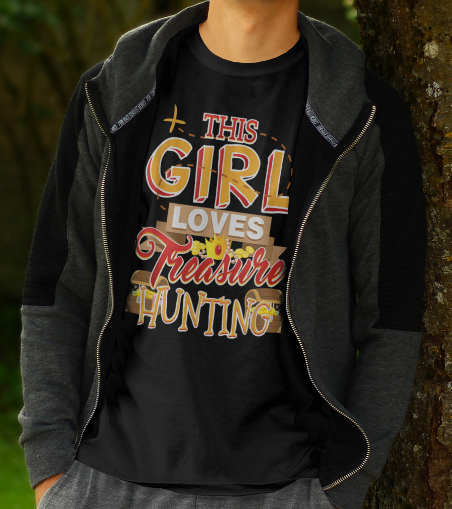 This Girl Loves Treasure Hunting T-Shirt
