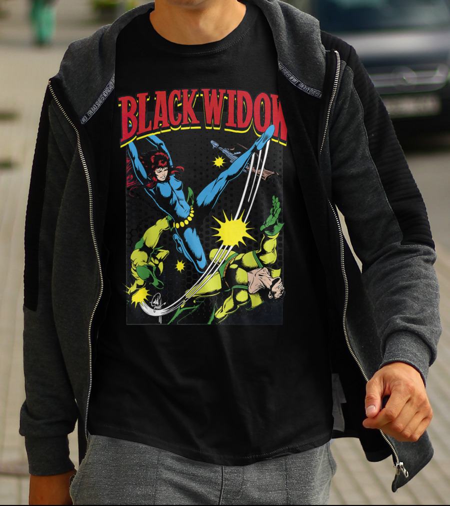 Marvel Black Widow Classic Comic Action Scene T-Shirt