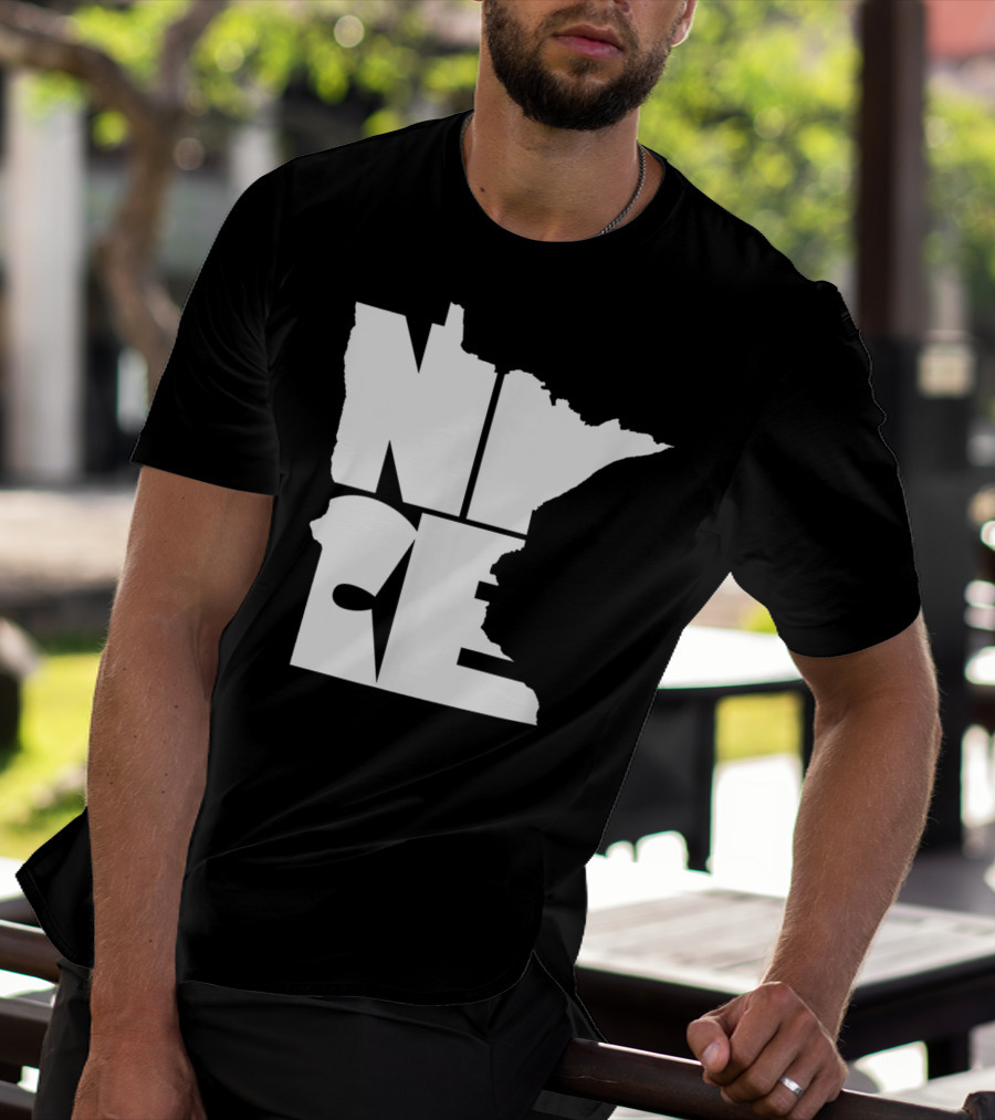 Minnesota Nice Map Outline T-Shirt