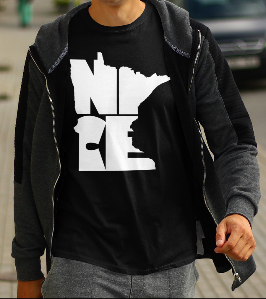 Minnesota Nice Map Outline T-Shirt
