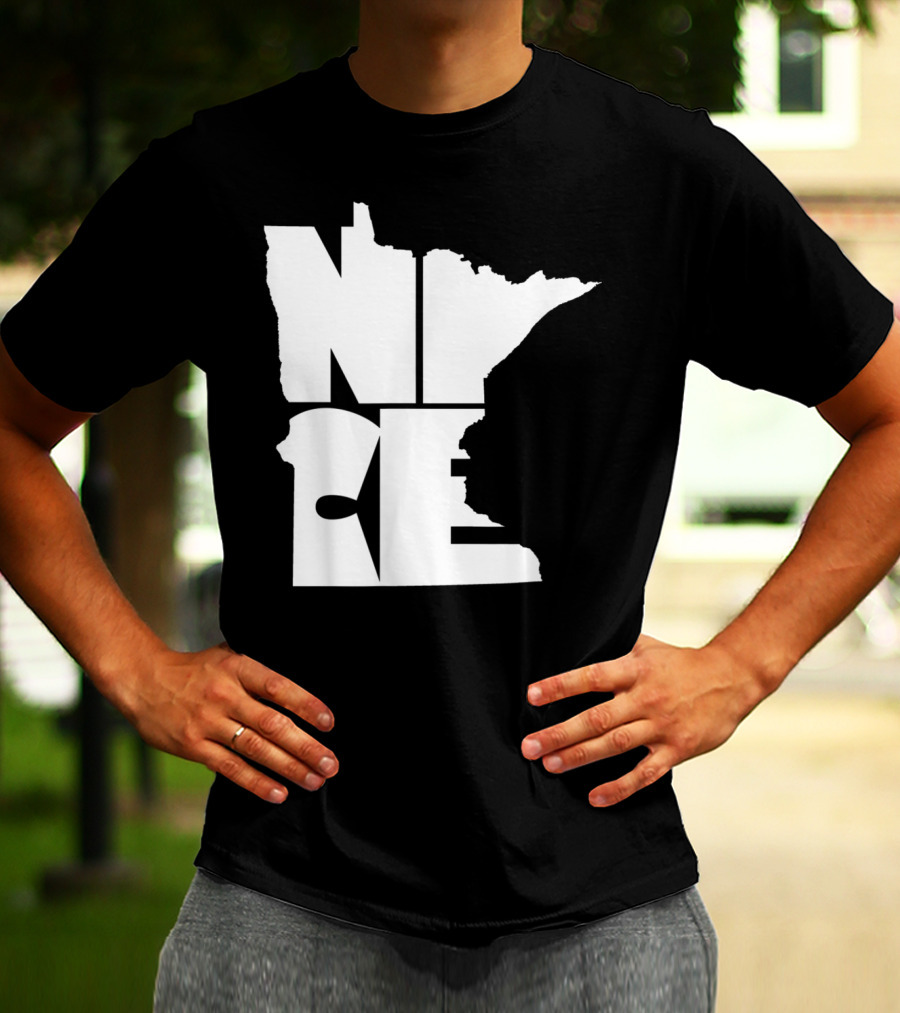 Minnesota Nice Map Outline T-Shirt